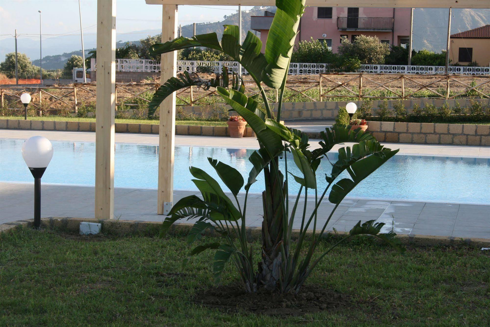 Aparthotel Baia Dei Canonici Villaggio Le Rocelle Exteriér fotografie